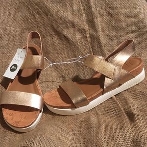 NWT rose gold sandals a new day